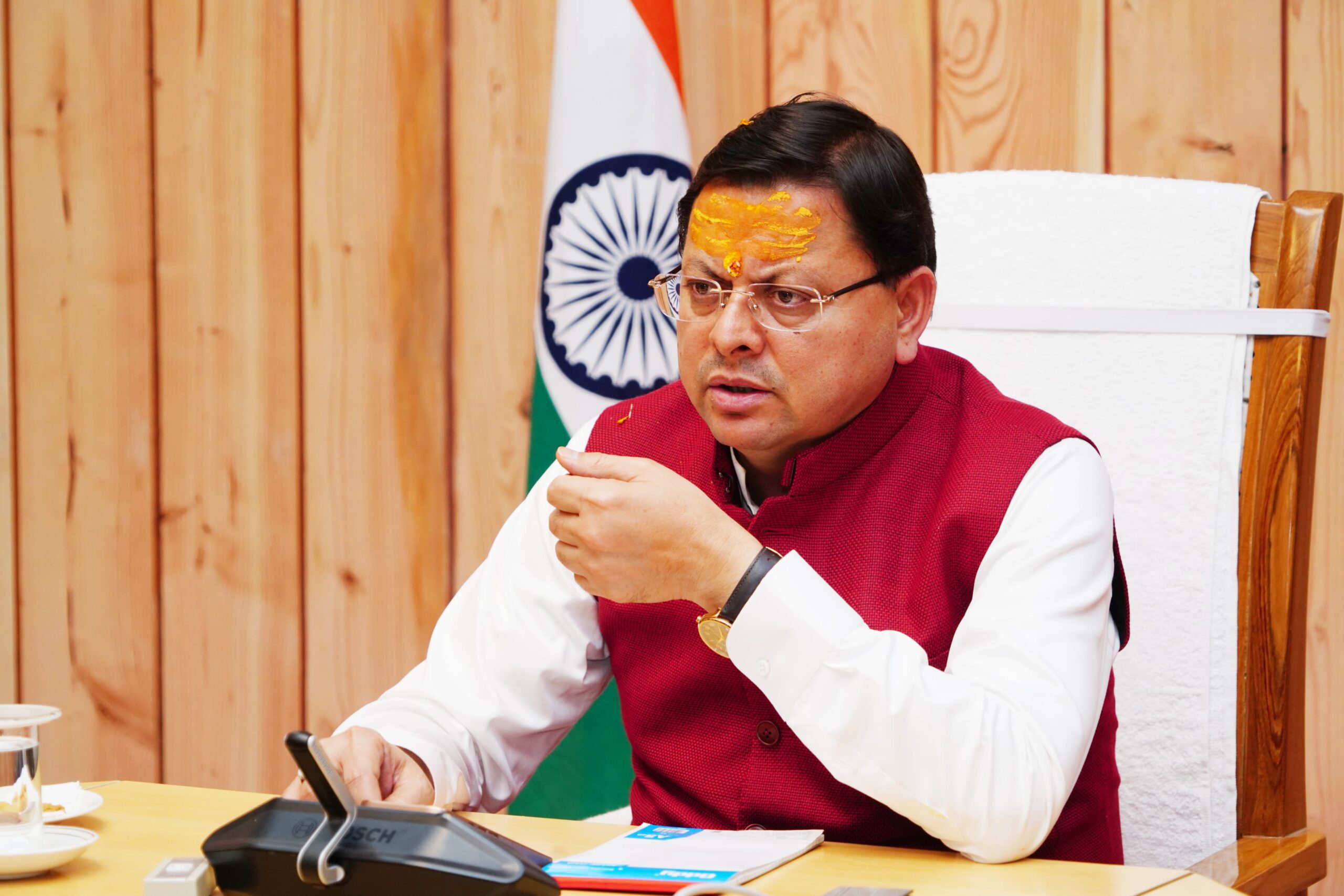 मुख्यमंत्री धामी ने अधिकारियों को दिये सख्त निर्देश,राज्य में कानून व्यवस्था का उल्लंघऩ करने वालों पर की जाये कड़ी कार्रवाई
