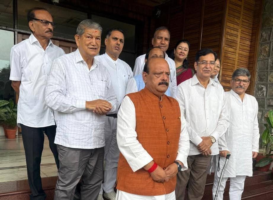 आपदा में सरकार फेल, पर्यटन भूमि पर घोटाला – कांग्रेस प्रतिनिधिमंडल ने राज्यपाल को सौंपा ज्ञापन”