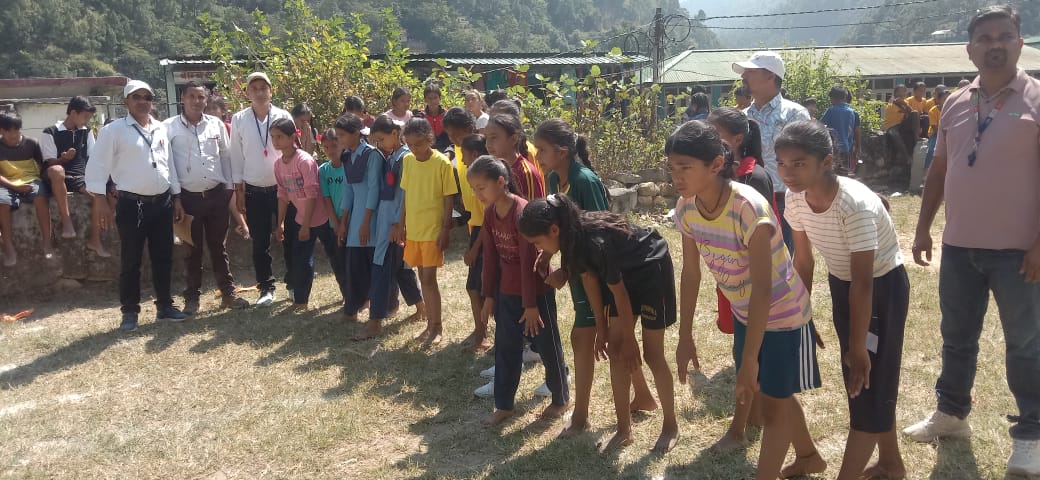 जीआईसी नारायणबगड़ में तीन दिवसीय ब्लॉक स्तरीय शीतकालीन खेलकूद प्रतियोगिताओं का हुआ आयोजन
