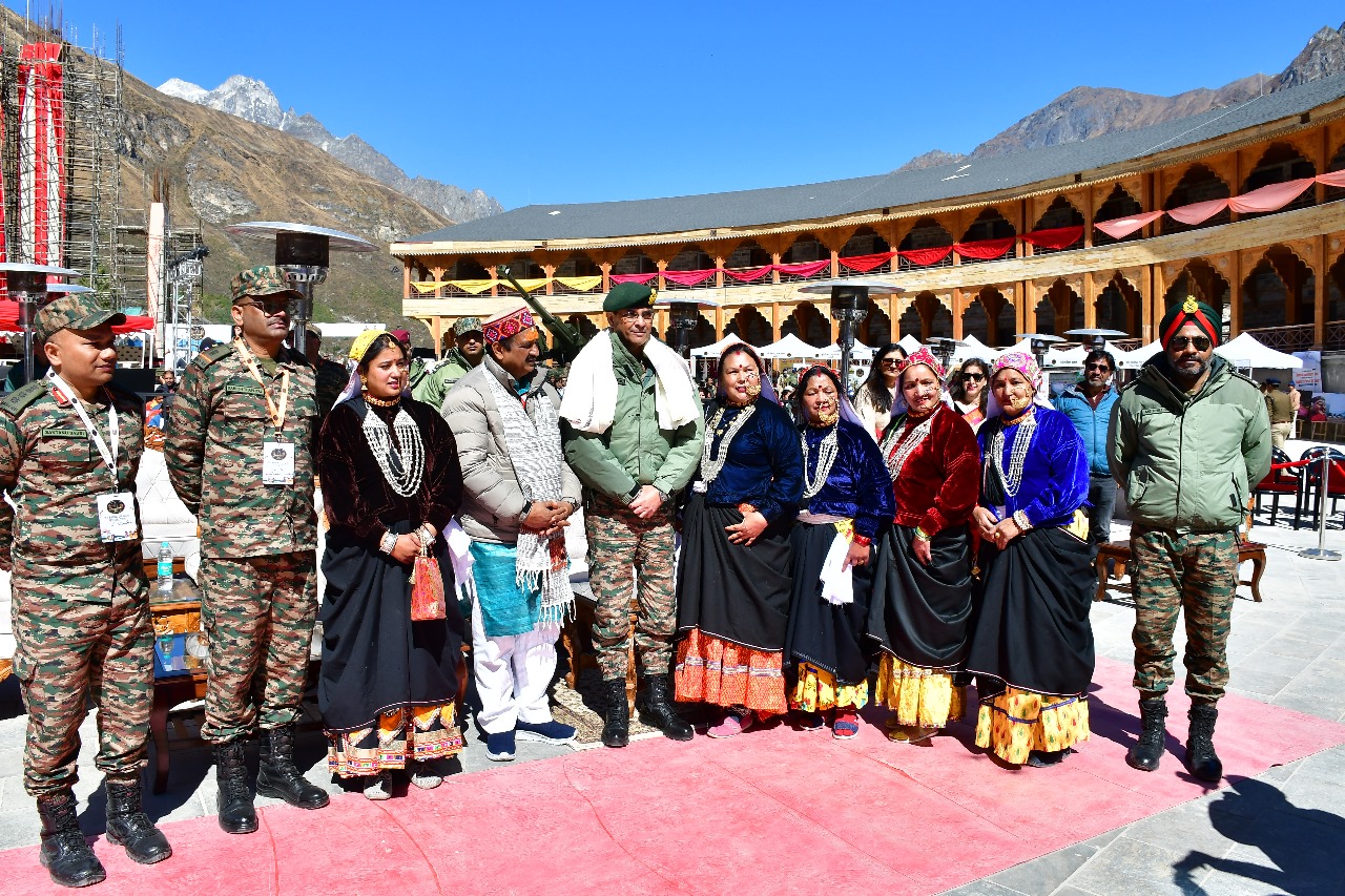 भारत के प्रथम गाँव माणा में देवभूमि सांस्कृतिक महोत्सव 2025 का शुभारम्भ