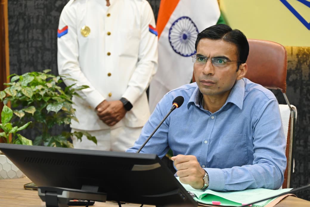 अनुमति से अधिक रोड कटिंग, खुदा छोड़ना मानकों का उल्लंघन पर जब्ती  व मुकदमे से गुरेज नहीं करेगा प्रशासन