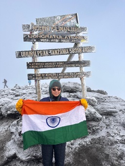 छोंजिन आंगमो एवरेस्ट, एल्ब्रुस और किलिमंजारो को फतह करने वाली एकमात्र दृष्टिबाधित महिला