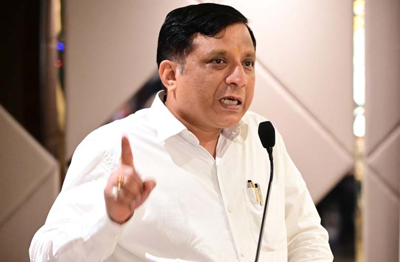 सुनियोजित शहरी विकास और नागरिक सुविधाओं की सुरक्षा के लिए भवन निर्माण नियमों का कड़ाई से पालन आवश्यक - बंशीधर तिवारी