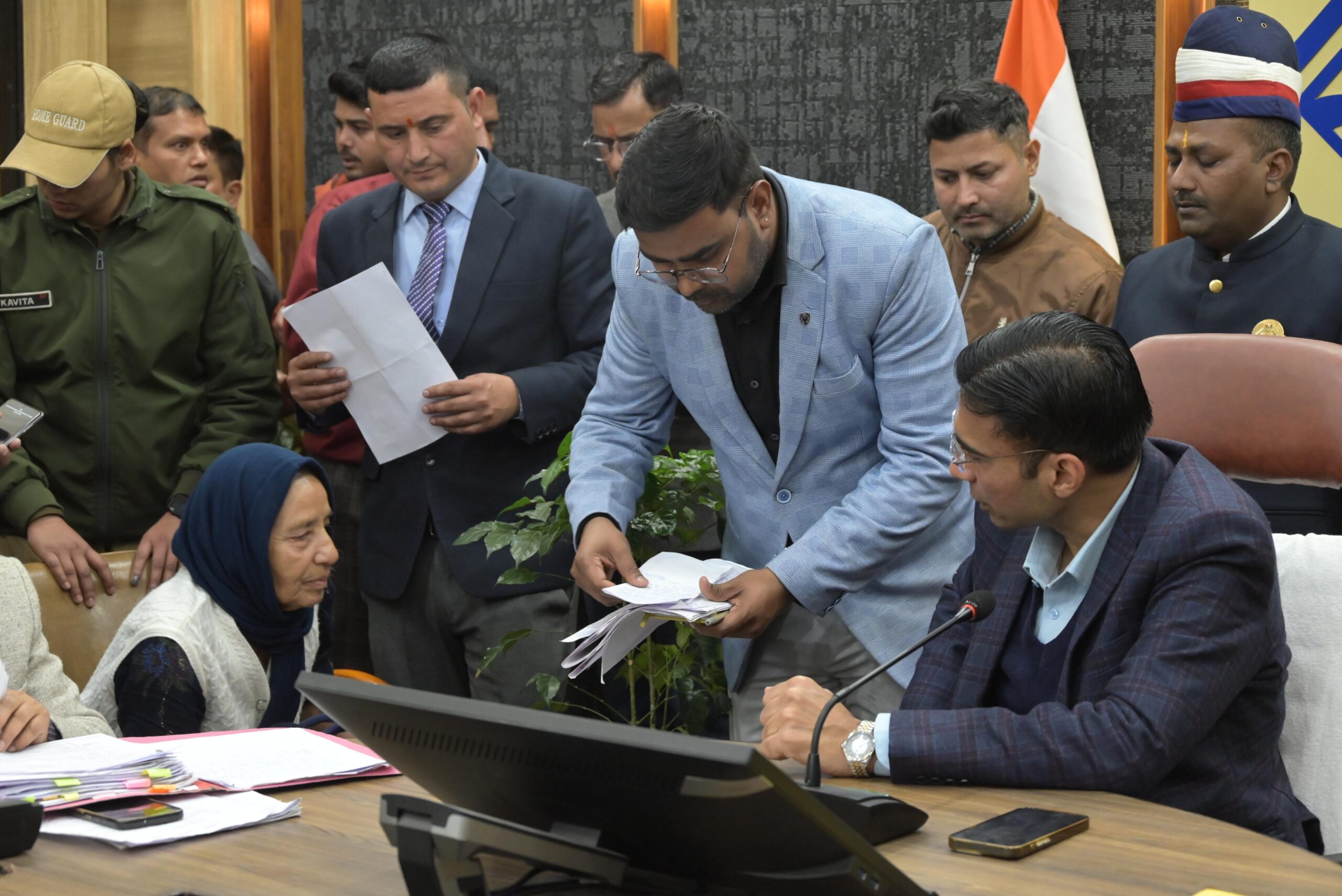 जनसुनवाई में गूंजा पीड़ितों का दर्द, जिलाधिकारी ने दिलाया न्याय व सुरक्षा का भरोसा