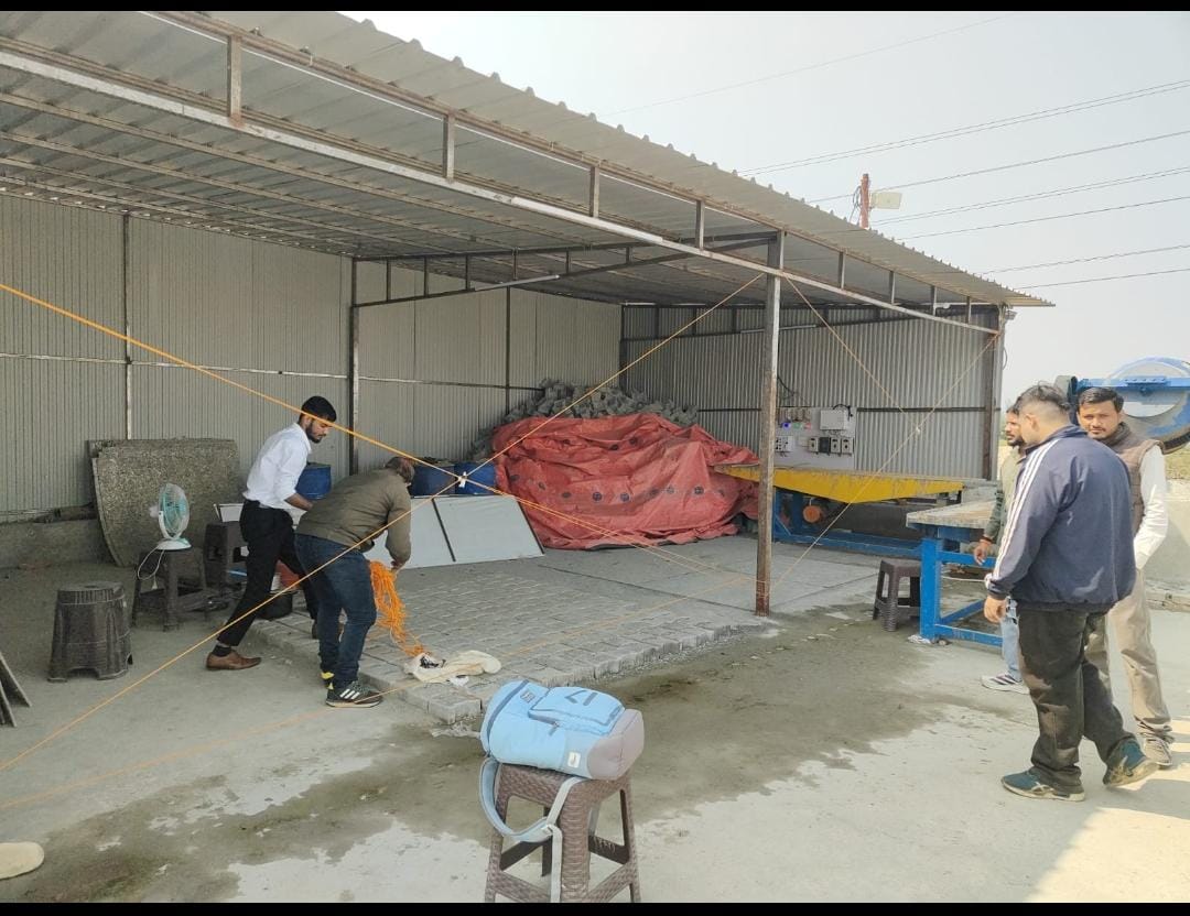 मसूरी-देहरादून विकास प्राधिकरण की बड़ी कार्रवाई, सुरक्षा मानकों की अनदेखी पर ऋषिकेश में बहुमंजिला भवन को किया सील