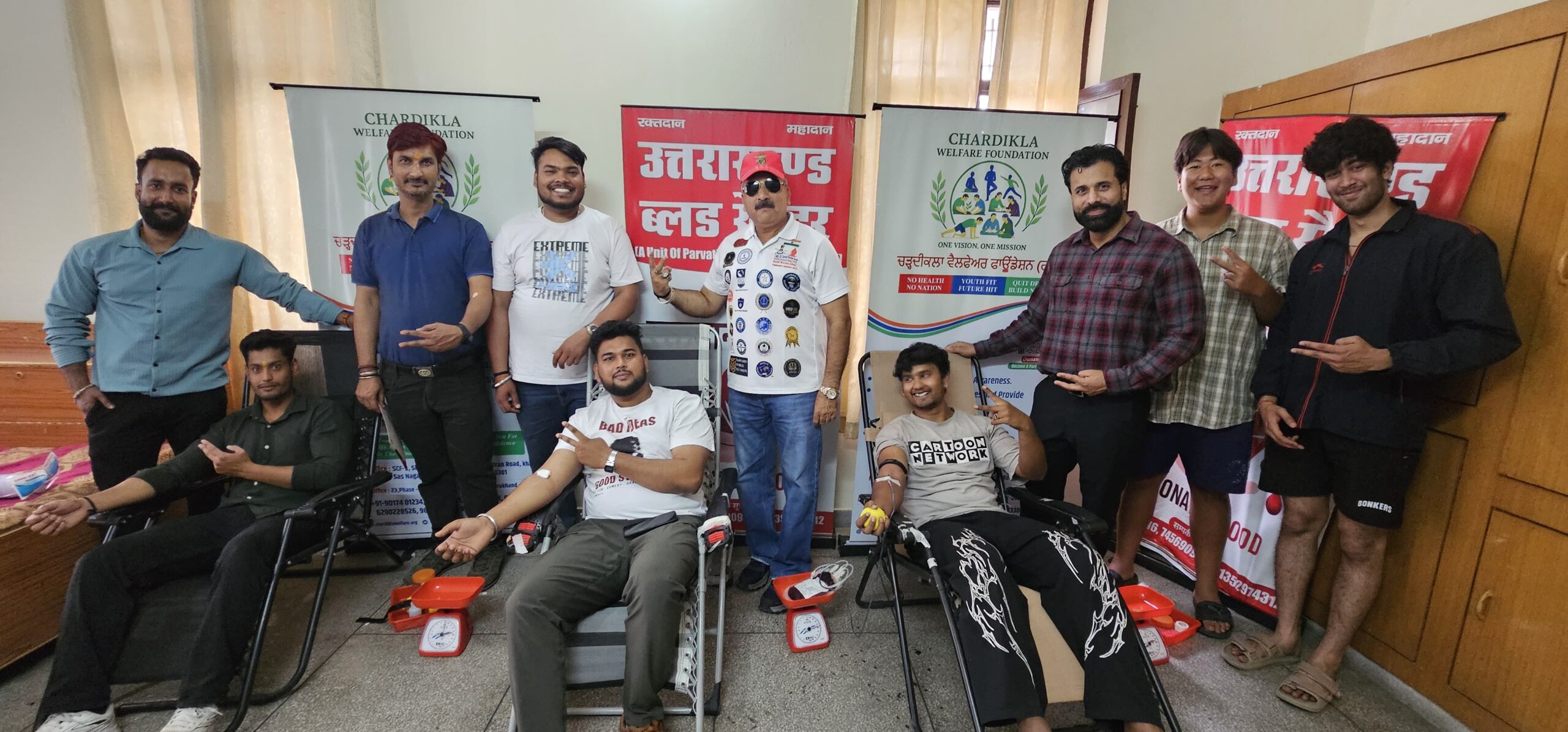चारदीकला वेलफेयर फाउंडेशन ने उत्तराखंड ब्लड सेंटर के साथ मिलकर वसंत विहार में ब्लड डोनेशन कैंप लगाया