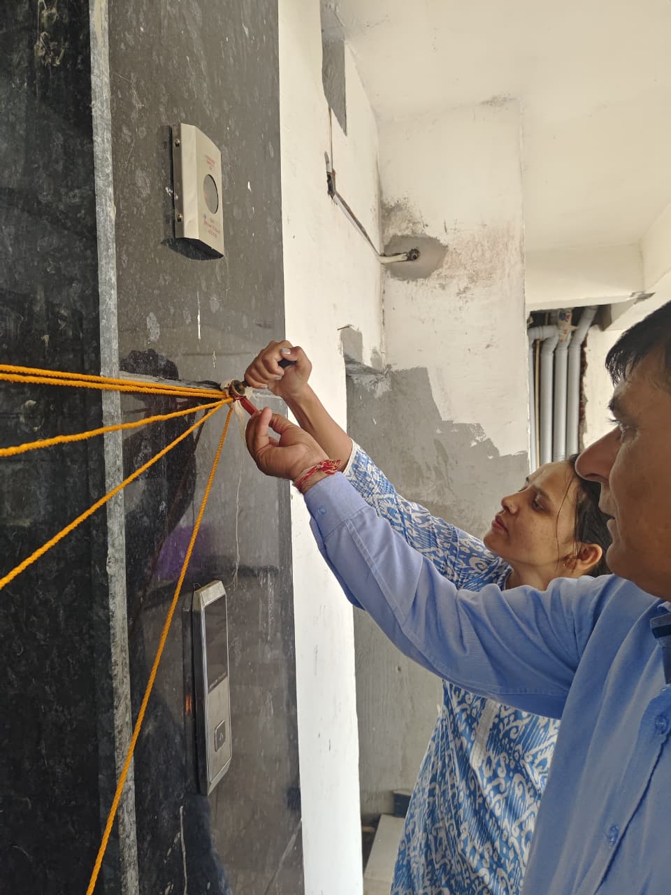 अवैध निर्माण पर जीरो टॉलरेंस पर ऋषिकेश में एमडीडीए का सख्त एक्शन, अवैध बहुमंजिला निर्माणों पर चला सीलिंग अभियान