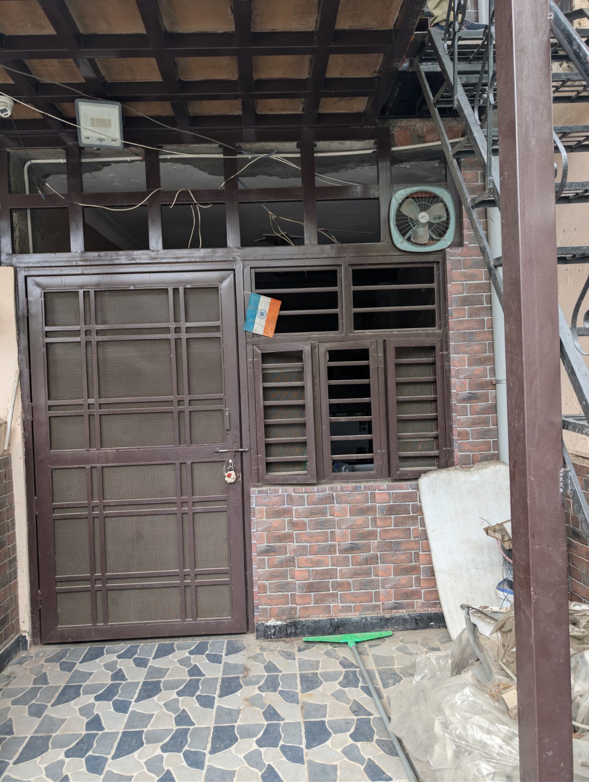 एमडीडीए का बड़ा एक्शन, अवैध निर्माणों पर चला सीलिंग अभियान, पटेलनगर–देहराखास में दो निर्माण सील