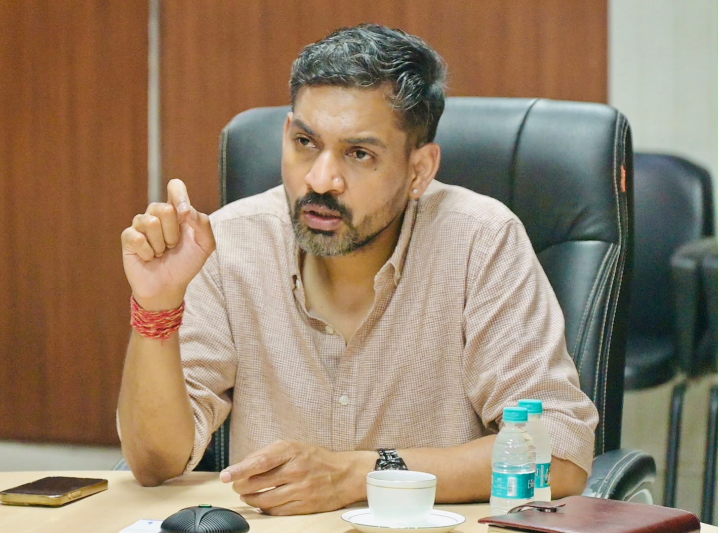 मानसून में लापरवाही नहीं होगी बर्दाश्त, जनसुरक्षा सर्वाेच्च प्राथमिकताः डीएम आशीष चौहान