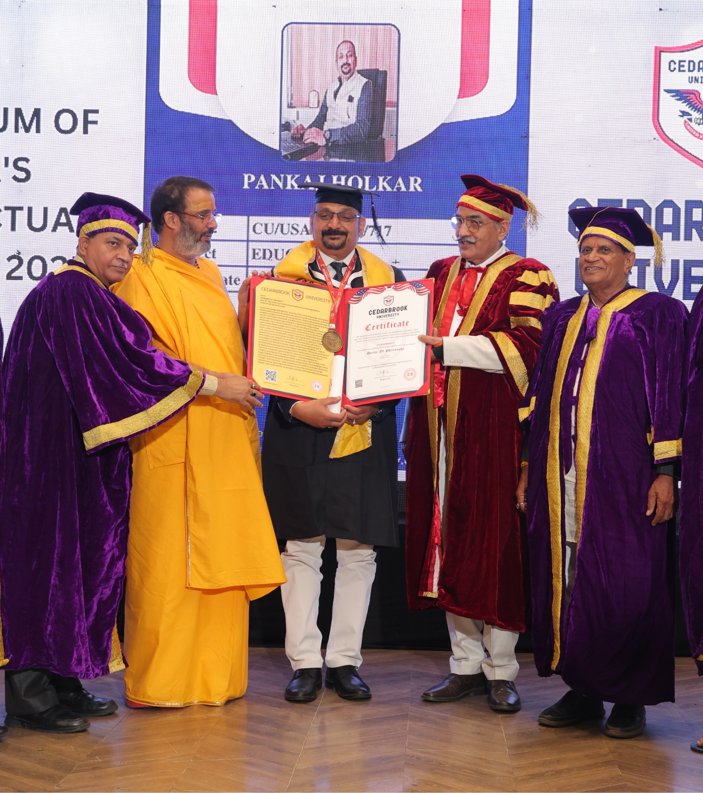 शिक्षा जगत में देहरादून का मान: डॉ. पंकज होलकर को अंतरराष्ट्रीय मानद डॉक्टरेट उपाधि से नवाजा गया