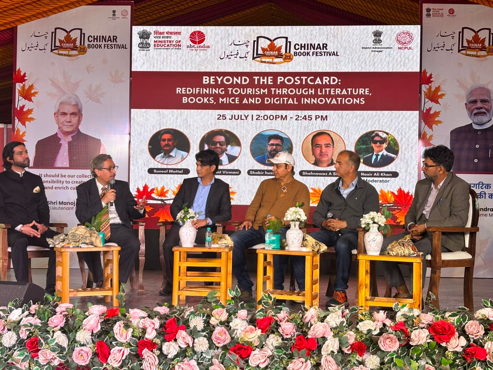 देहरादून लिटरेचर फेस्टिवल ने कश्मीर के चिनार बुक फेस्टिवल में किया उत्तराखंड का प्रतिनिधित्व
